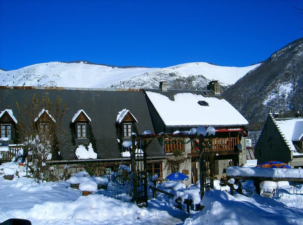 Auberge Des Pyrenees Sainte-Marie-de-Campan Exterior foto